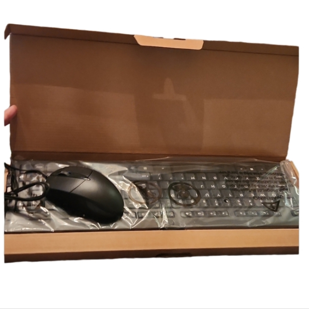 New hp keyboard wired and new wired mouse